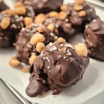 Easy Microwave Keto Peanut Clusters